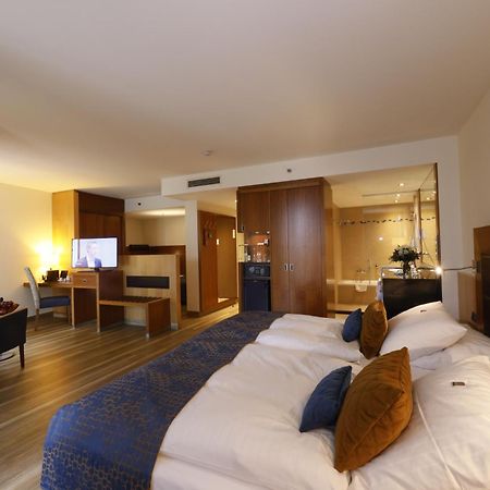Favorite Parkhotel Mainz Exterior photo